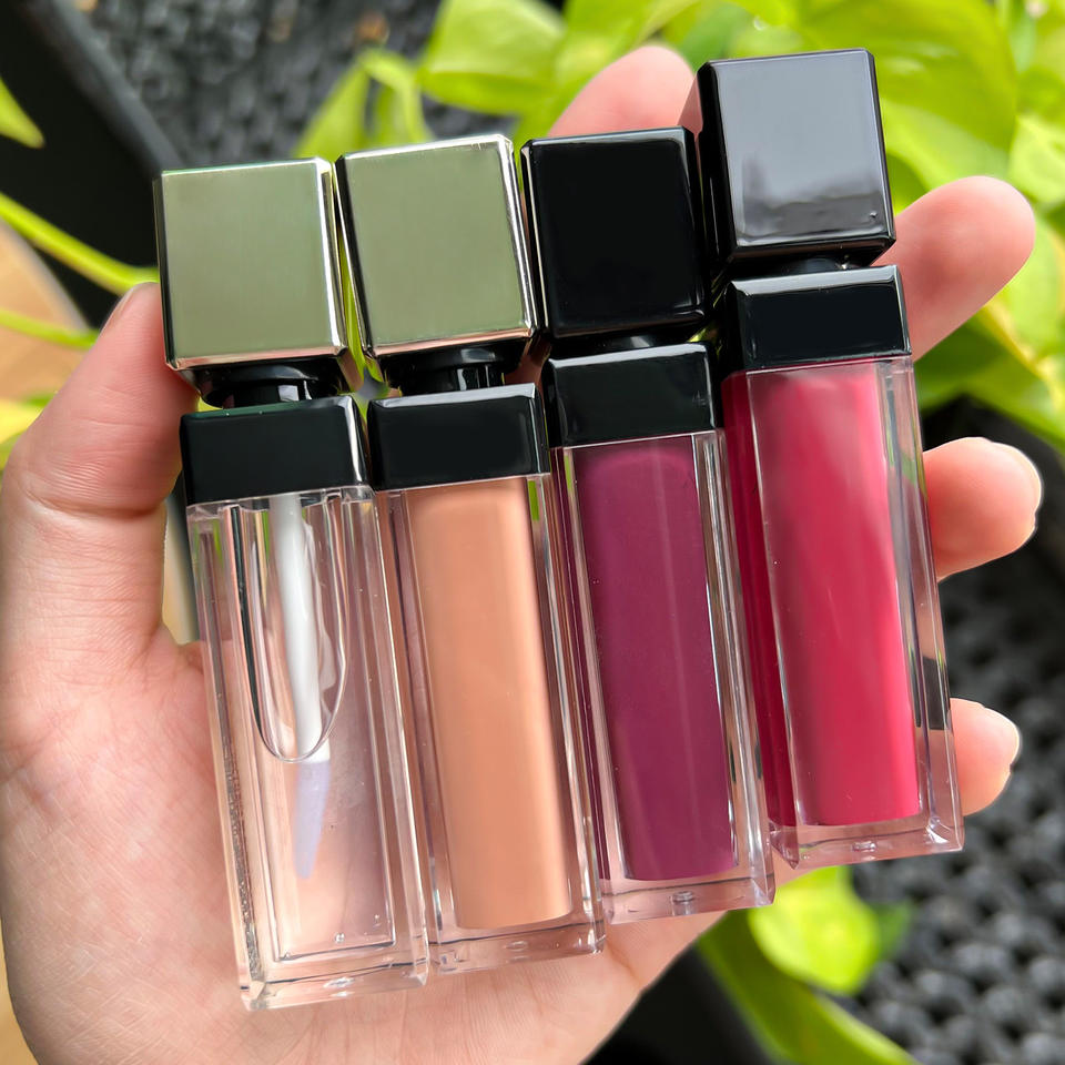 Vibrant Matte Lip Gloss Collection™